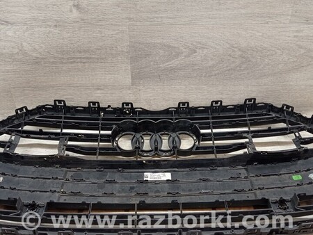 ФОТО Решетка радиатора бампера переднего дефект для Audi (Ауди) A6 C6 (02.2004-12.2010) Киев