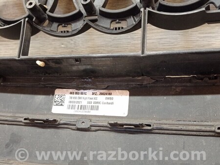 ФОТО Решетка радиатора бампера переднего дефект для Audi (Ауди) A6 C6 (02.2004-12.2010) Киев