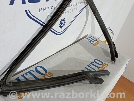 ФОТО Ущільнювач двері передньої правої верх низ для Audi (Ауди) A7 4G (07.2010-05.2018) Киев