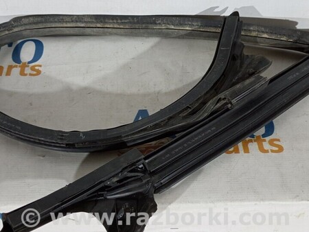 ФОТО Ущільнювач двері передньої правої верх низ для Audi (Ауди) A7 4G (07.2010-05.2018) Киев