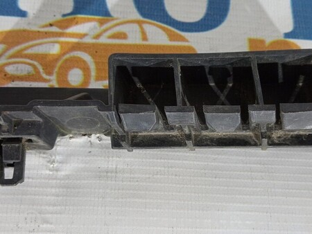 ФОТО Кронштейн переднього бампера лівого для Audi (Ауди) A8 D5 (07.2017-...) Киев