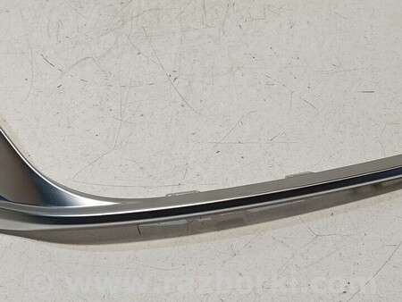 ФОТО Листва накладка бампера заднего хром для Audi (Ауди) A8 D5 (07.2017-...) Киев