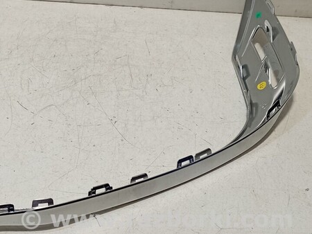 ФОТО Листва накладка бампера заднего хром для Audi (Ауди) A8 D5 (07.2017-...) Киев