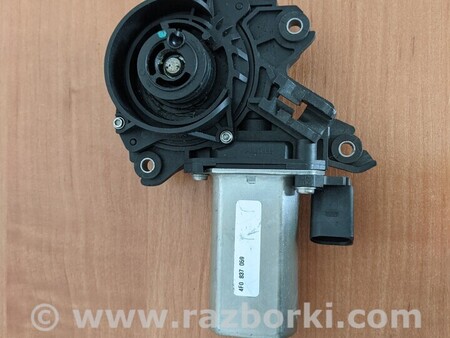 ФОТО Моторчик Доводчик двери передней левой для Audi (Ауди) A8 D5 (07.2017-...) Киев