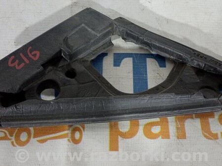 ФОТО Ущільнювач двері передньої для Audi (Ауди) A8 D5 (07.2017-...) Киев