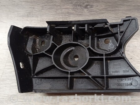 ФОТО Kронштейн кріплення направляюча переднього бампера правий для Seat Altea Киев