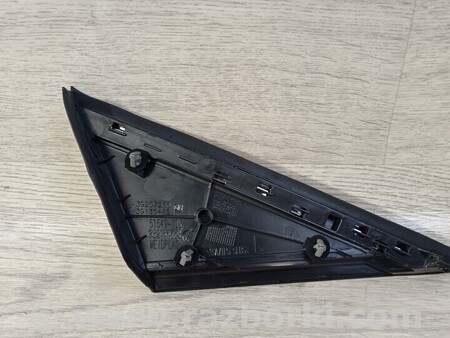 ФОТО Трикутник крила правий хром для Opel Astra H (2004-2014) Киев