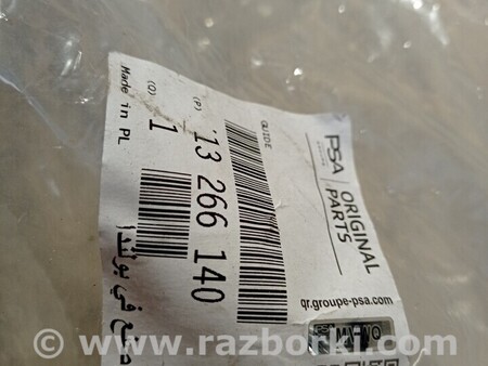 ФОТО Кронштейн крепление направляющая бампера заднего правый для Opel Astra J (2009-2016) Киев