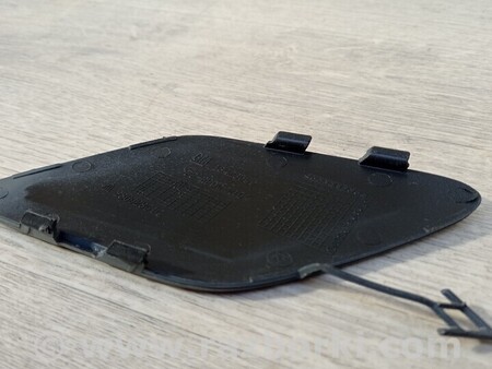 ФОТО Заглушка бампера буксировочного крюка передняя для Opel Astra K (15-21) Київ