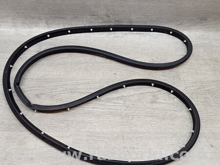 ФОТО Ущільнювач резинка двері дверки задній лівий Універсал для Opel Astra K (15-21) Київ