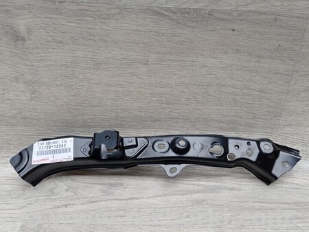 ФОТО Кронштейн крепления фары передней левой для Toyota Auris E180 (08.2012-03.2018) Киев