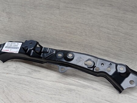 ФОТО Кронштейн крепления фары передней левой для Toyota Auris E180 (08.2012-03.2018) Киев