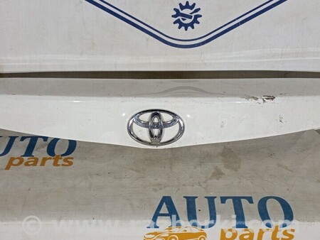 ФОТО Накладка кришки багажника Накладка крышки багажника для Toyota Auris E180 (08.2012-03.2018) Киев