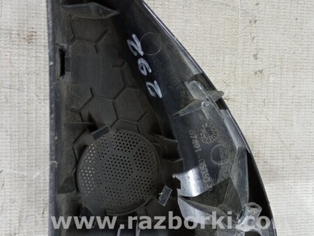 ФОТО Кутник внутрішній передніх правих дверей для Toyota Avensis (все года выпуска) Киев