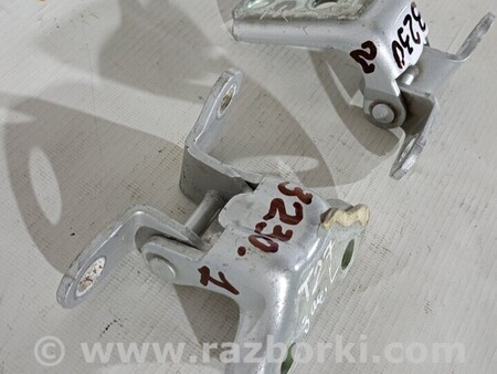 ФОТО Петля двері передньої лівої для Toyota Avensis (все года выпуска) Киев