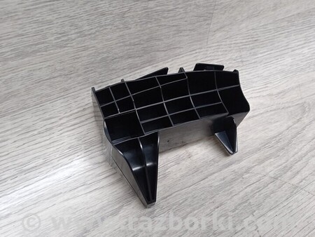 ФОТО Универсал Кронштейн направляющая бампера заднего правий для Toyota Avensis (все года выпуска) Киев