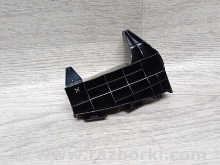 ФОТО Универсал Кронштейн направляющая бампера заднего правий для Toyota Avensis (все года выпуска) Киев