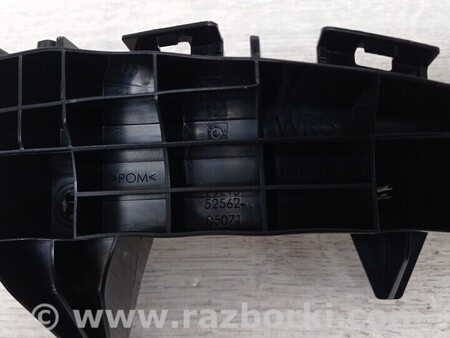 ФОТО Универсал Кронштейн направляющая бампера заднего правий для Toyota Avensis (все года выпуска) Киев