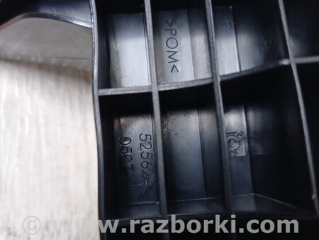 ФОТО Универсал Кронштейн направляющая бампера заднего правий для Toyota Avensis (все года выпуска) Киев