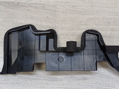 ФОТО Дефлектор переднего бампера Воздуховод радиатора направляющая воздуха для Toyota Aygo AB40 (2014-...) Киев