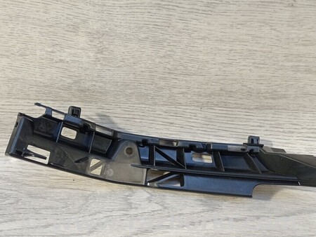 ФОТО Крепление Направляющая Кронштейн бампера заднего правый для Toyota Aygo AB40 (2014-...) Киев