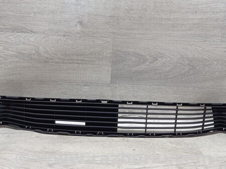 ФОТО Решетка бампера переднего центральная для Toyota Aygo AB40 (2014-...) Киев