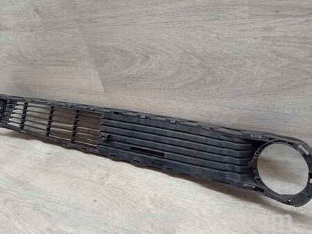 ФОТО Решетка бампера переднего центральная для Toyota Aygo AB40 (2014-...) Киев