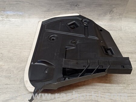 ФОТО Накладка захист замка двері дверки задній правий для Mercedes-Benz B-klasse Киев