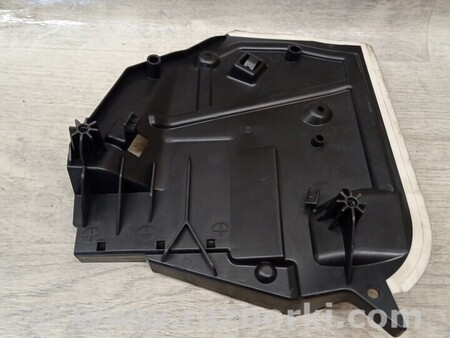 ФОТО Накладка захист замка двері дверки задній правий для Mercedes-Benz B-klasse Киев