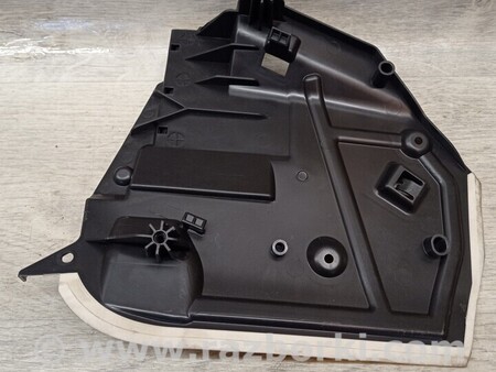 ФОТО Накладка захист замка двері дверки задній правий для Mercedes-Benz B-klasse Киев