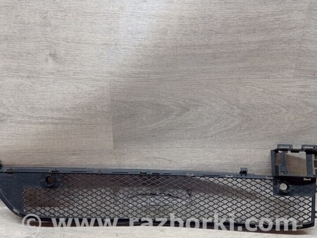 ФОТО Решетка радиатора бампера переднего для Mercedes-Benz B-klasse Киев