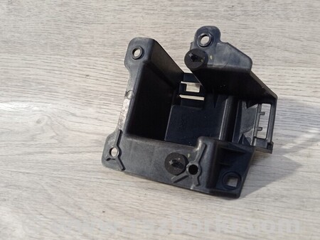 ФОТО Кронштейн бампера заднего правый для Ford B-Max Киев