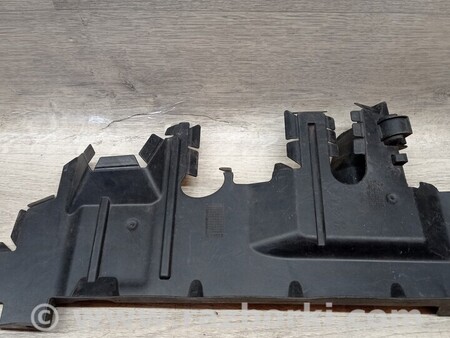 ФОТО Дефлектор захист панелі радіатора правий для Citroen Berlingo Киев