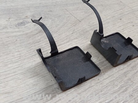 ФОТО Заглушка бампера буксировочного крюка передняя для Citroen Berlingo Київ