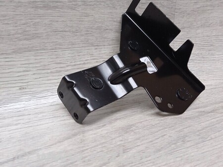 ФОТО Кронштейн крипление крила переднего левий для Citroen Berlingo Киев