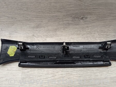 ФОТО Накладка планка декоративна під щитком панелі приладів для Citroen Berlingo Киев