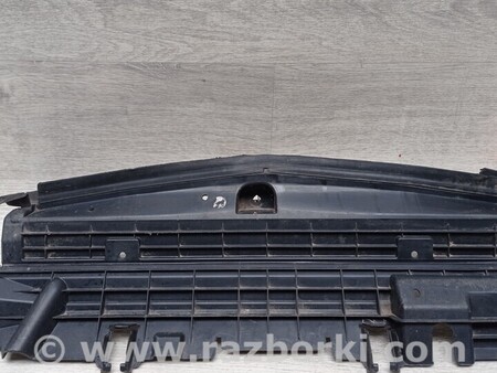 ФОТО Дефлектор повітря повітропровід радіатора нижній для Mercedes-Benz C-CLASS Киев