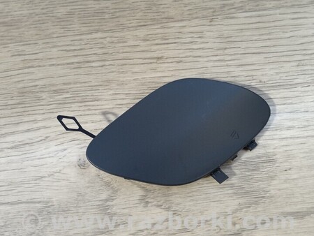 ФОТО Клас Заглушка бампера буксировочного крюка передняя для Mercedes-Benz C-CLASS Киев