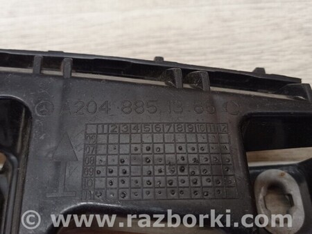 ФОТО Кронштейн кріплення направляюча заднього бампера лівий Універсал для Mercedes-Benz C-CLASS Киев