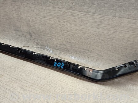 ФОТО Кронштейн кріплення направляюча заднього бампера правий для Mercedes-Benz C-CLASS Киев