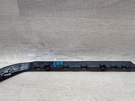 ФОТО Кронштейн кріплення направляюча заднього бампера правий для Mercedes-Benz C-CLASS Киев