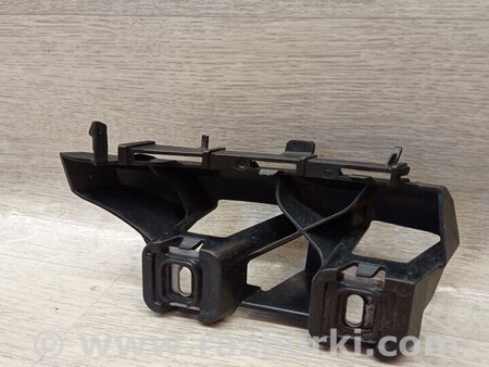 ФОТО Кронштейн кріплення направляюча заднього бампера правий для Mercedes-Benz C-CLASS Киев