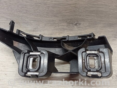 ФОТО Кронштейн кріплення направляюча заднього бампера правий для Mercedes-Benz C-CLASS Киев