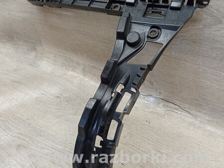 ФОТО Кронштейн кріплення направляюча опора заднього бампера правий для Mercedes-Benz C-CLASS Киев