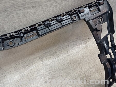 ФОТО Кронштейн кріплення направляюча опора заднього бампера правий для Mercedes-Benz C-CLASS Киев