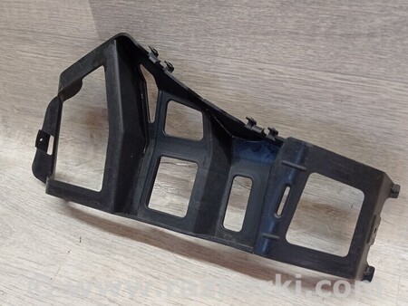 ФОТО Кронштейн кріплення направляюча переднього бампера ліва для Mercedes-Benz C-CLASS Киев