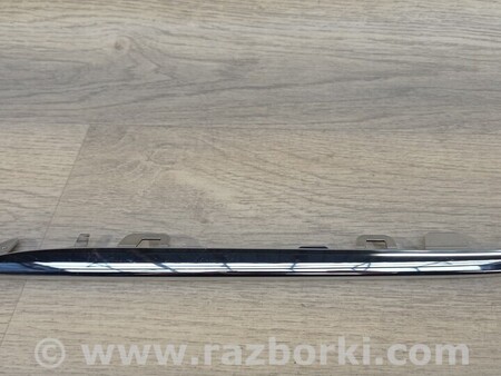 ФОТО Накладка молдинг решетка радиатора левая для Mercedes-Benz C-CLASS Киев