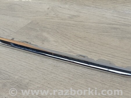 ФОТО Накладка молдинг решетка радиатора левая для Mercedes-Benz C-CLASS Киев