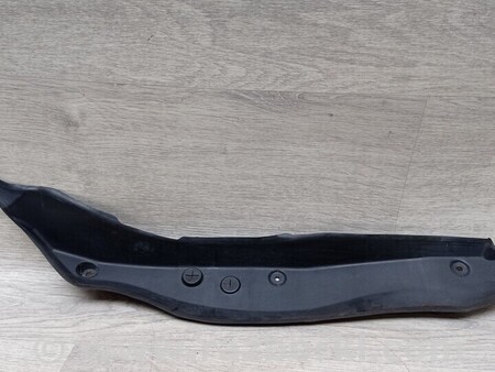 ФОТО Уплотнитель Накладка Кронштейн бампера переднего левый для Mercedes-Benz C-CLASS Киев