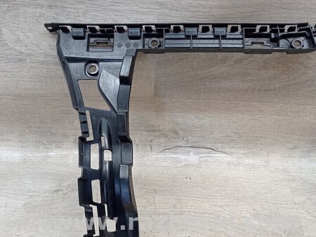 ФОТО Kронштейн кріплення направляюча заднього бампера лівий Універсал для Mercedes-Benz C-CLASS Киев